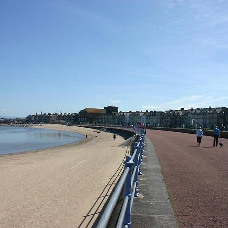 The Pleasure House Bed and Breakfast Morecambe Exteriör bild
